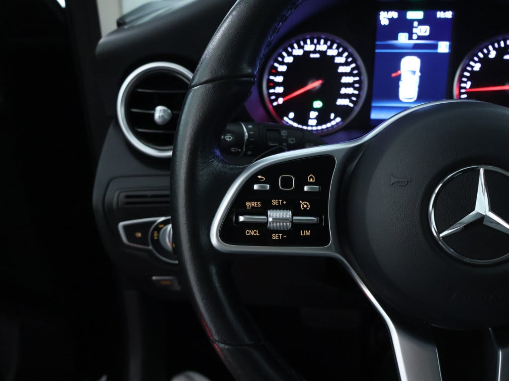 Mercedes-Benz Glc 200 business solution limited | trekhaak | stoelverwarmin