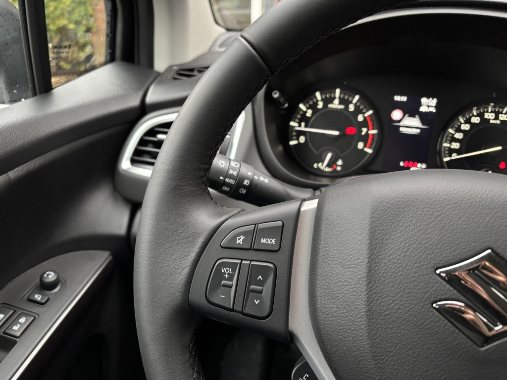 Suzuki Sx4 S-cross 1.4 boosterjet select smart hybrid/black pack