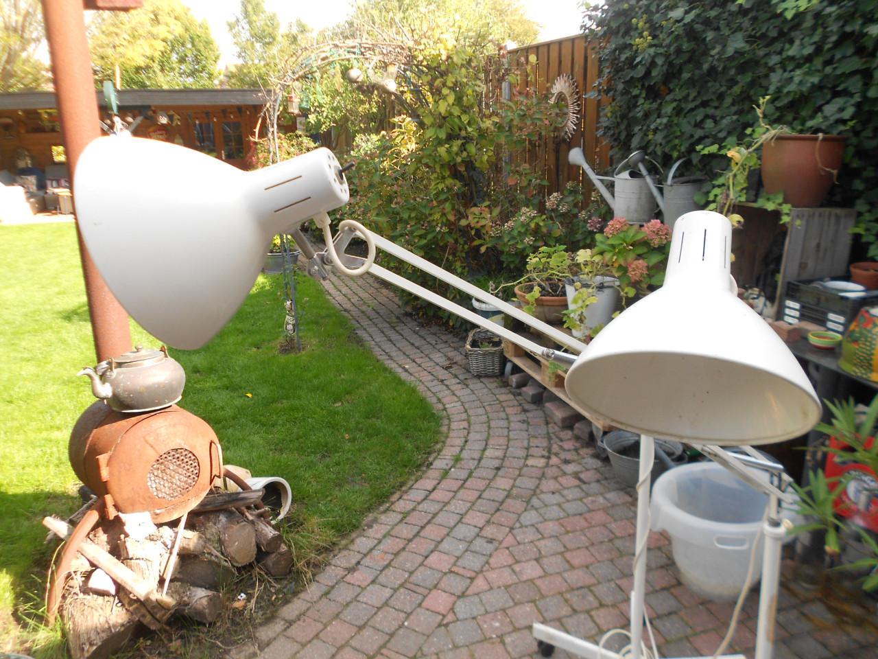 Twee vintage Hala zeist vloerlampen vloer lamp op wieltjes