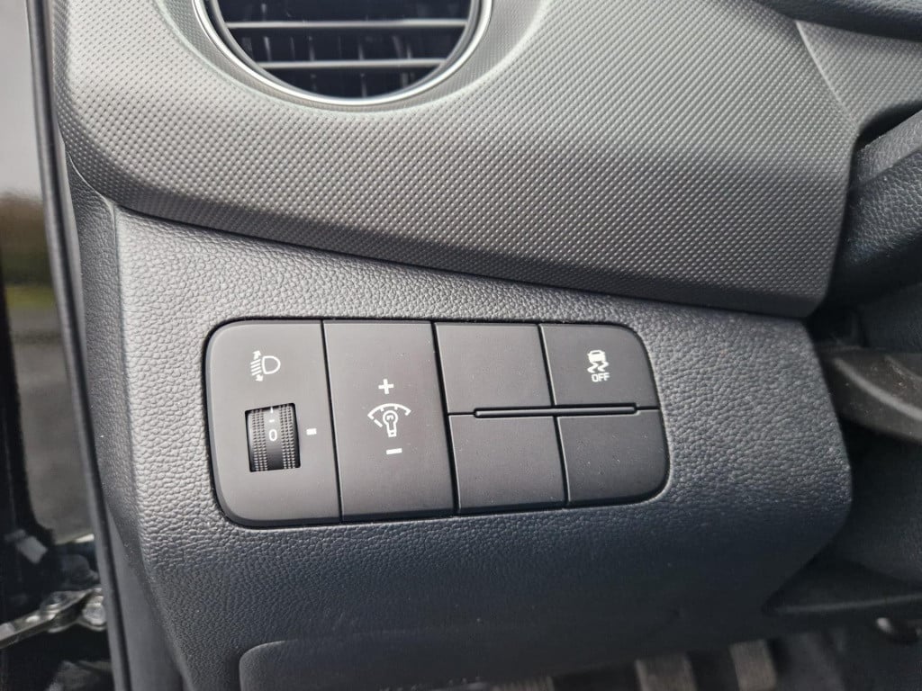 Hyundai I 10 1.0i comfort | carplay | bluetooth | cruise control | navigati