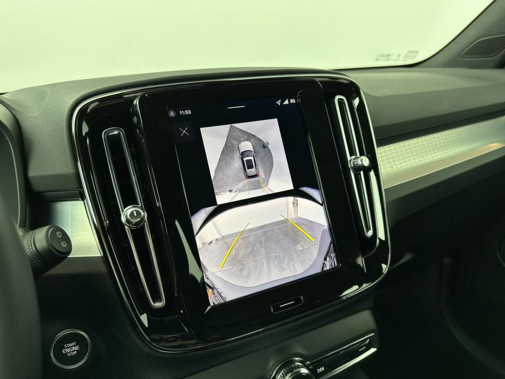 Volvo XC40 b4 plus black edition