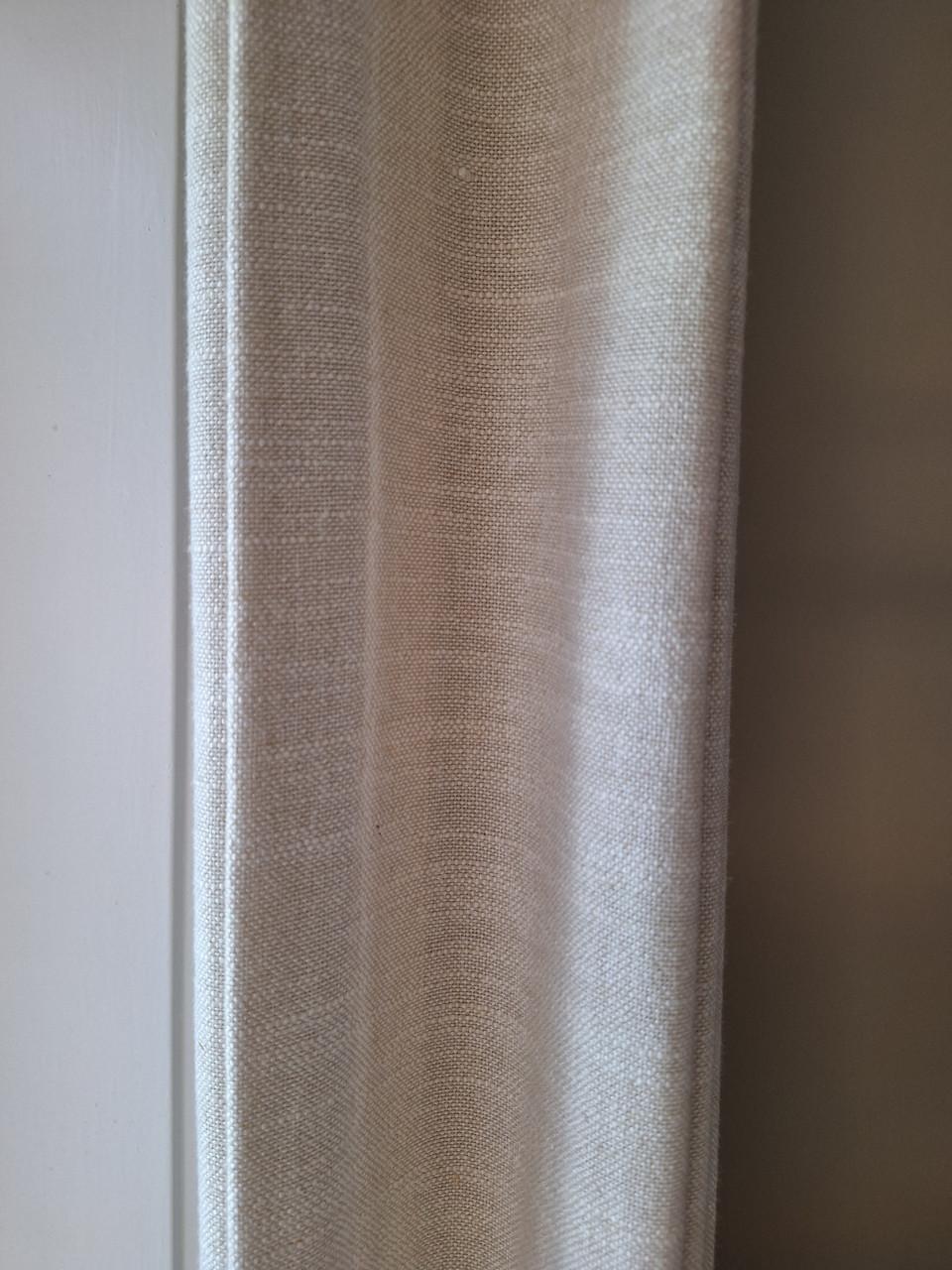 Beige/ecru ringgordijnen inclusief roede (276cm) - zo goed als nieuw