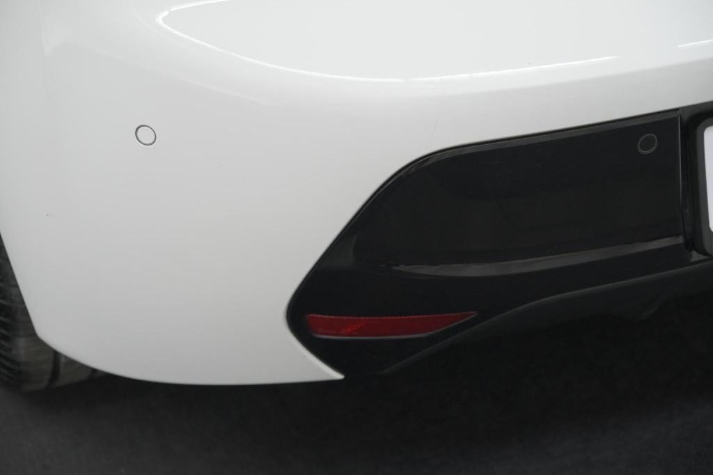 Peugeot 208 puretech 75 allure | camera | apple carplay | parkeersensoren |