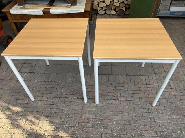 3 stoere stevige kantine tafeltjes met stalen frame