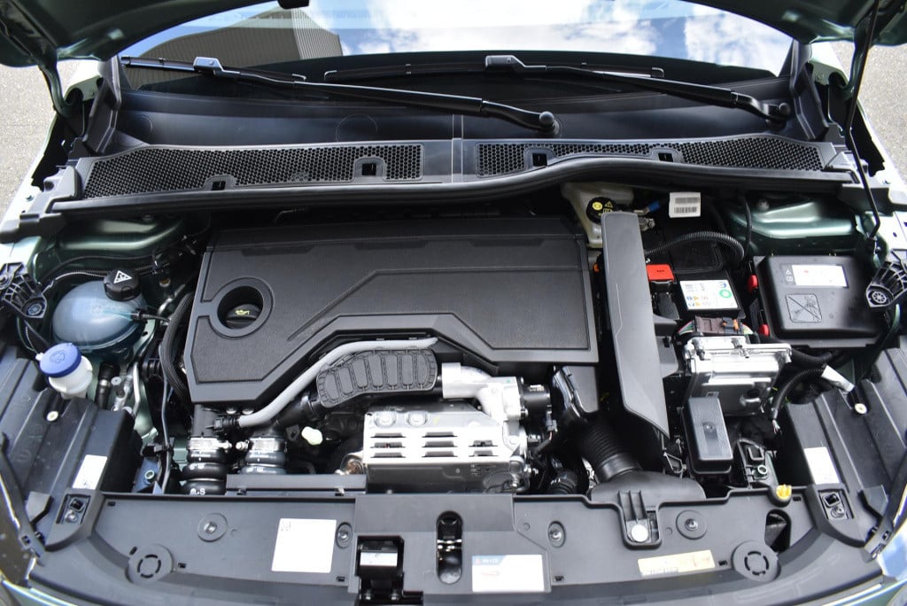 Opel Corsa 1.2 turbo hybrid yes 110pk automaat | winterpack | lmv | apple c