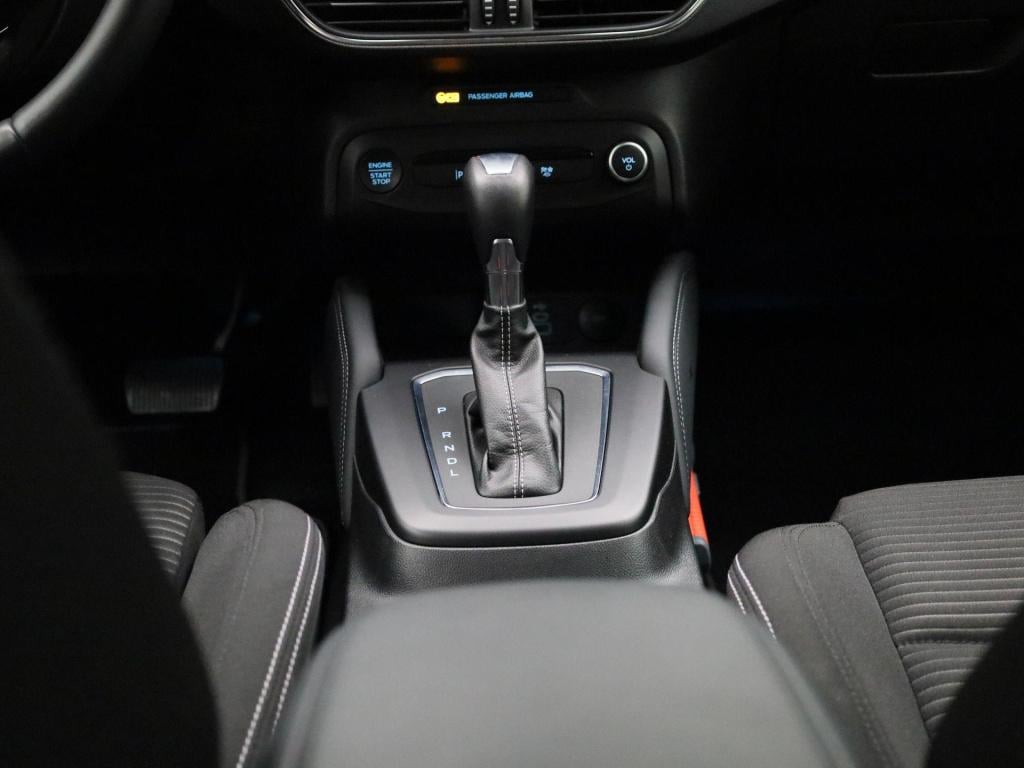 Ford Focus wagon 1.0 ecoboost hybrid titanium x | automaat | lmv | parkeer 