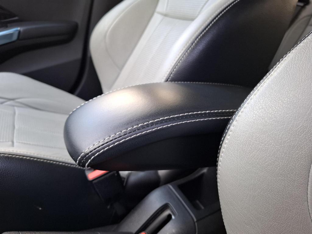 Peugeot 208 1.4 vti 95 griffe 5-drs navi/leer/clima