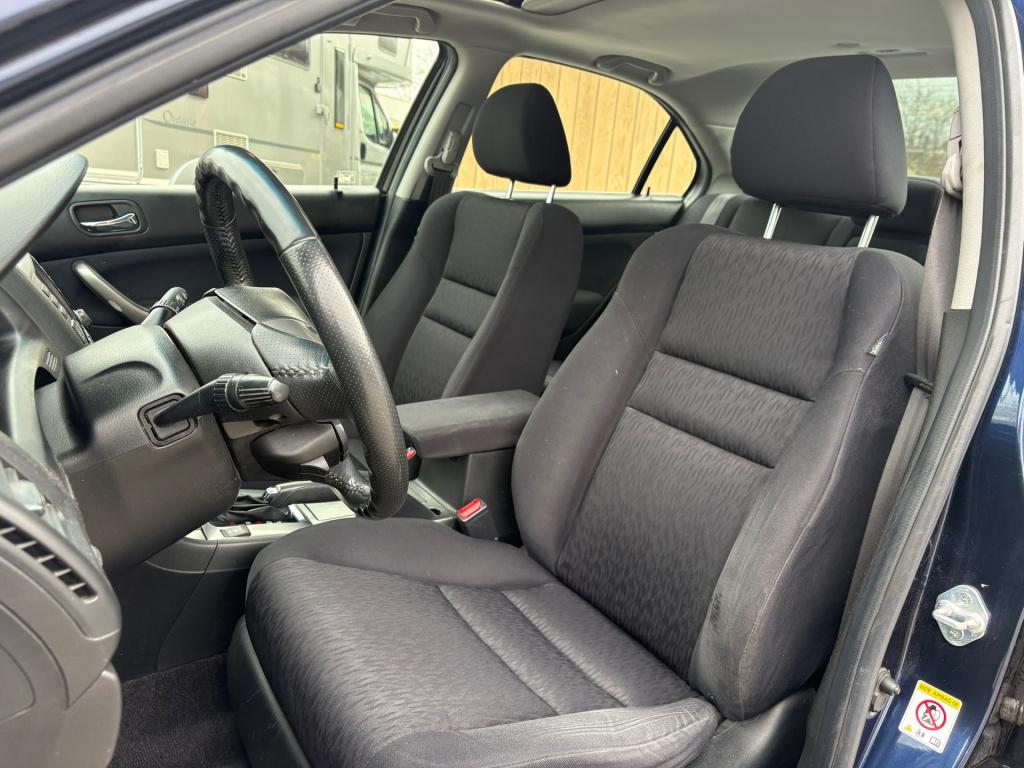 Honda Accord 2.0i executive