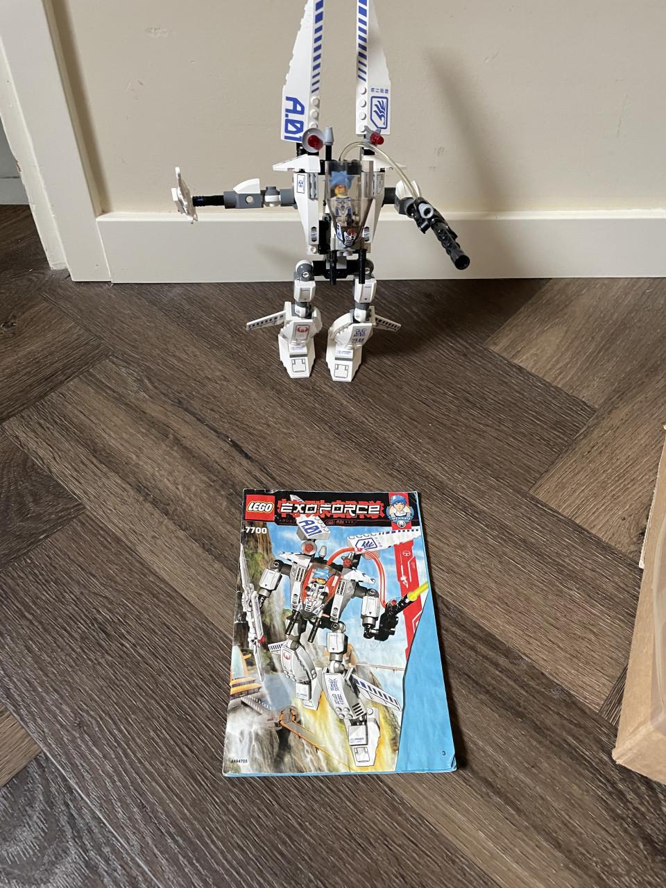 Exo force lego: Stealth hunter 7700