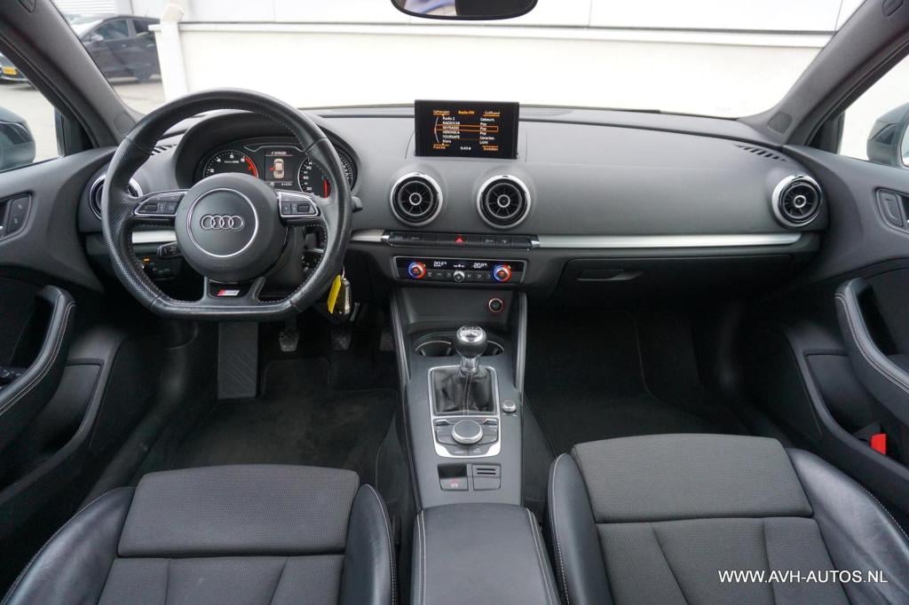 Audi A3 limousine 1.4 tfsi cod ambition pro line s