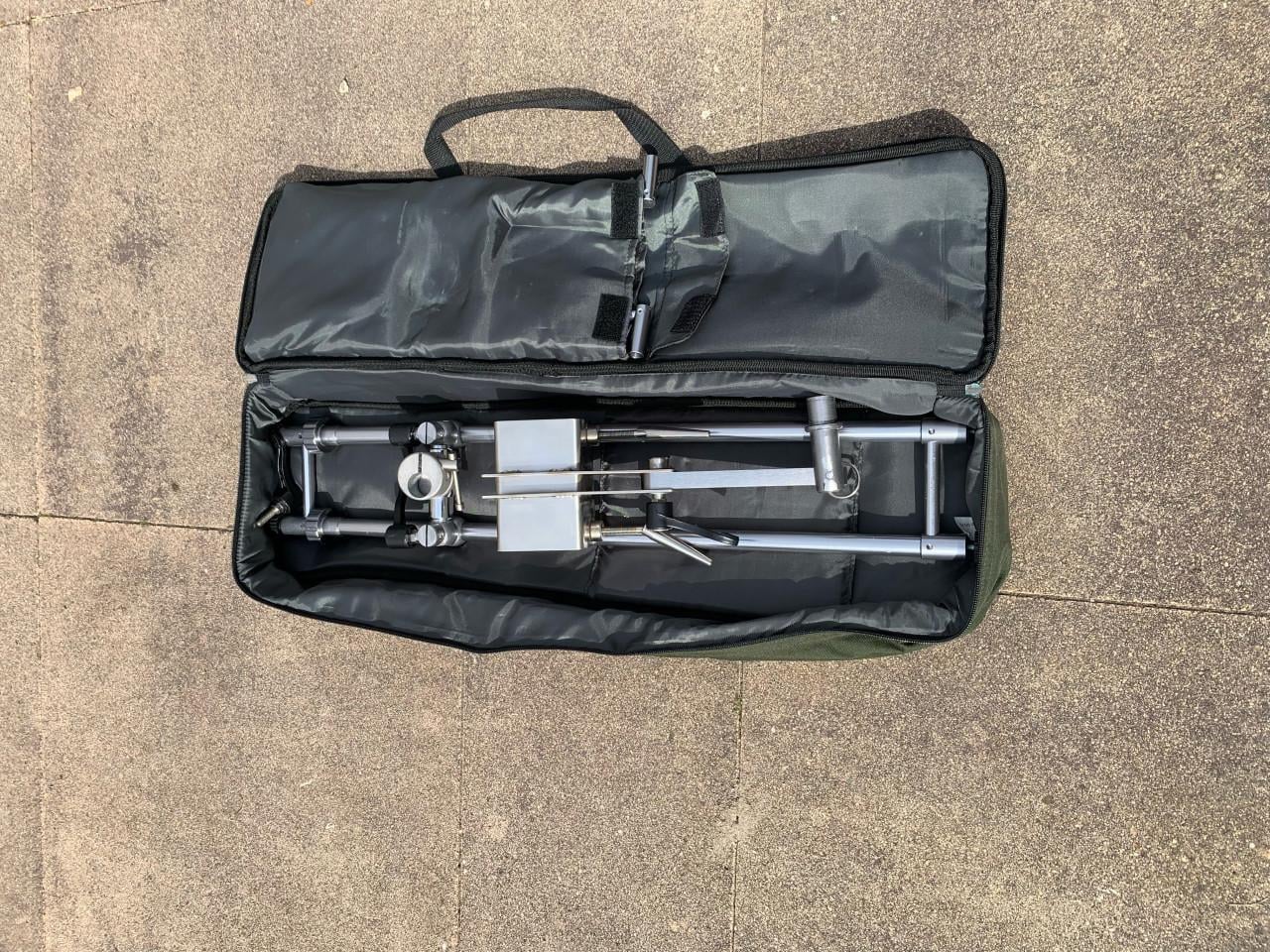 Daiwa Infinity Boat Rod Pod RVS