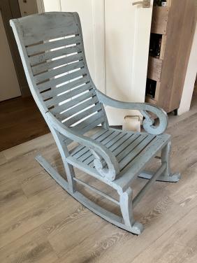 Brocante schommelstoel hout