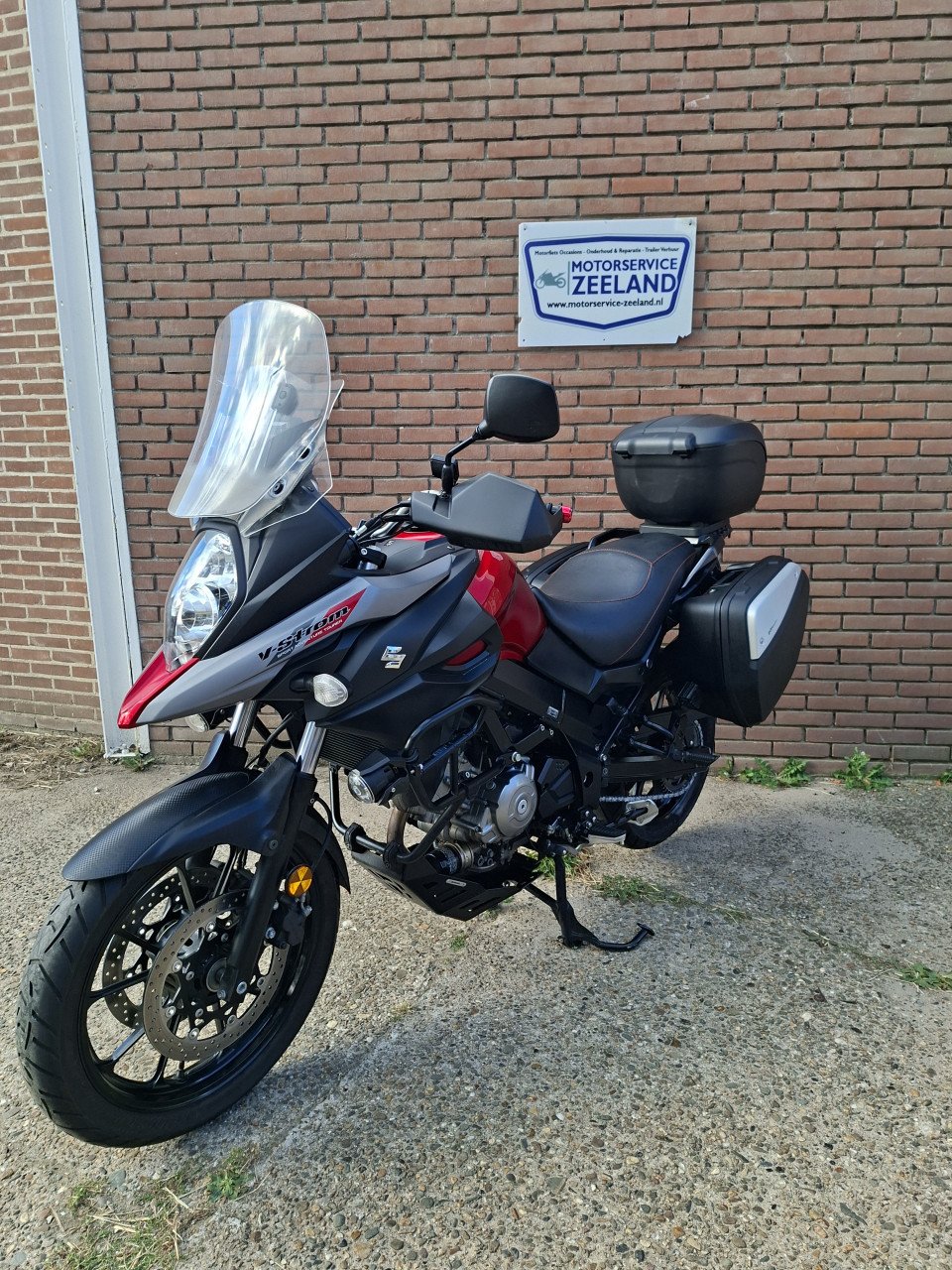 Suzuki DL 650 V-Strom (Bomvol opties)