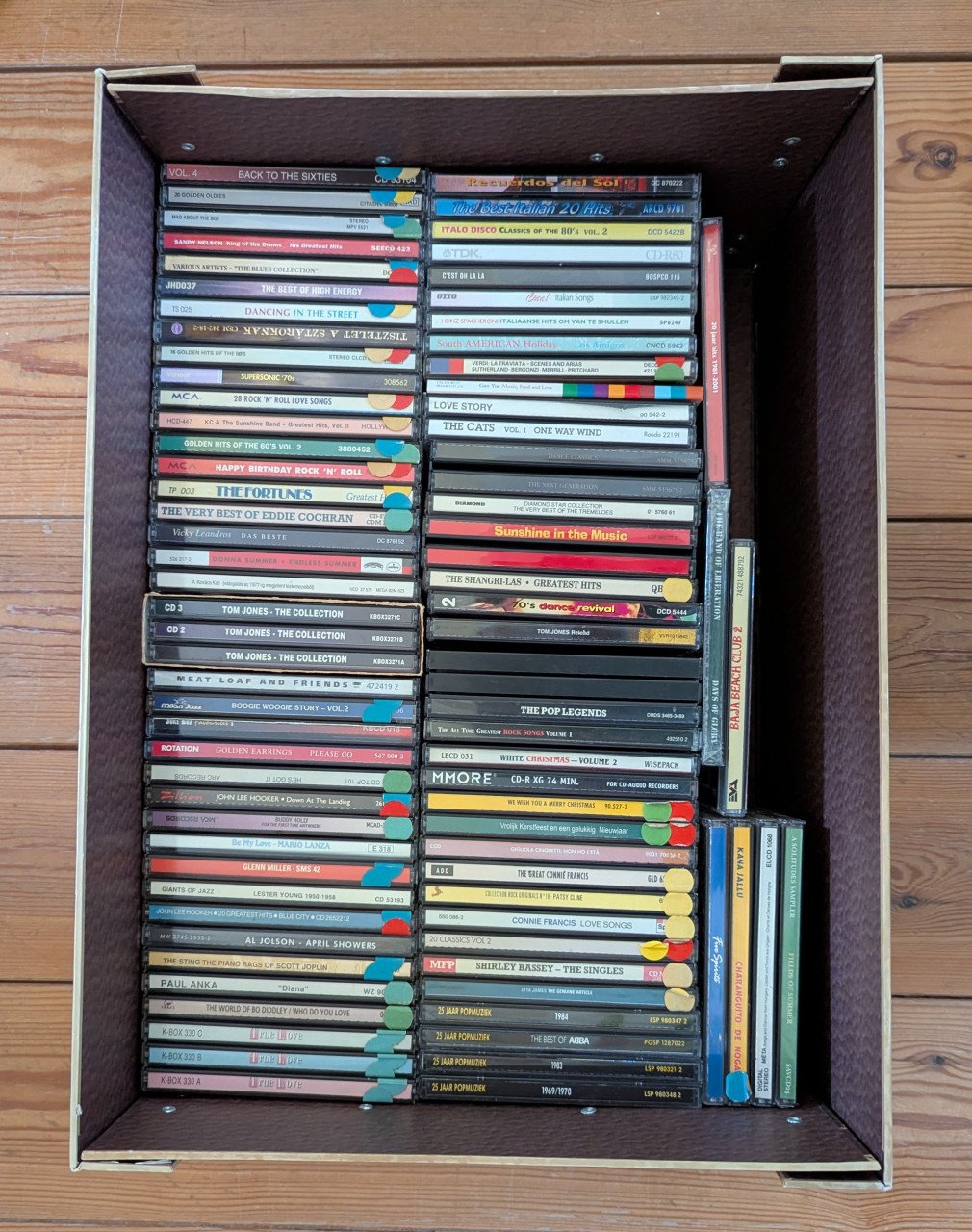 Doos met meer dan 80 cd's