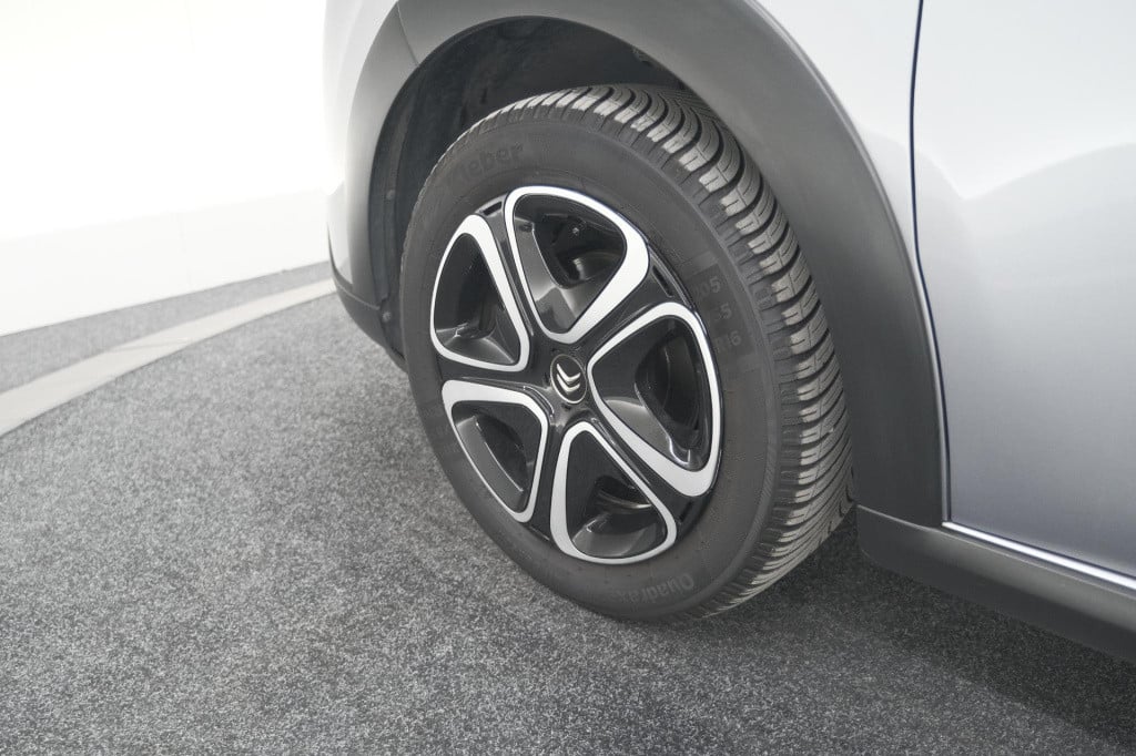 Citroen C3 puretech 82 c-series | trekhaak | camera | apple carplay | allse