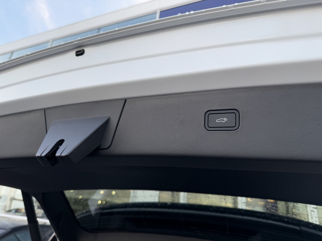 Volvo Ex30 nieuwprijs € 48.950 | extended range ultra