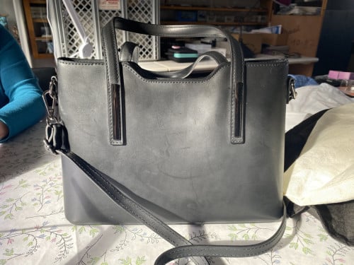 Italiaans leder design handtas lucia Tommasi