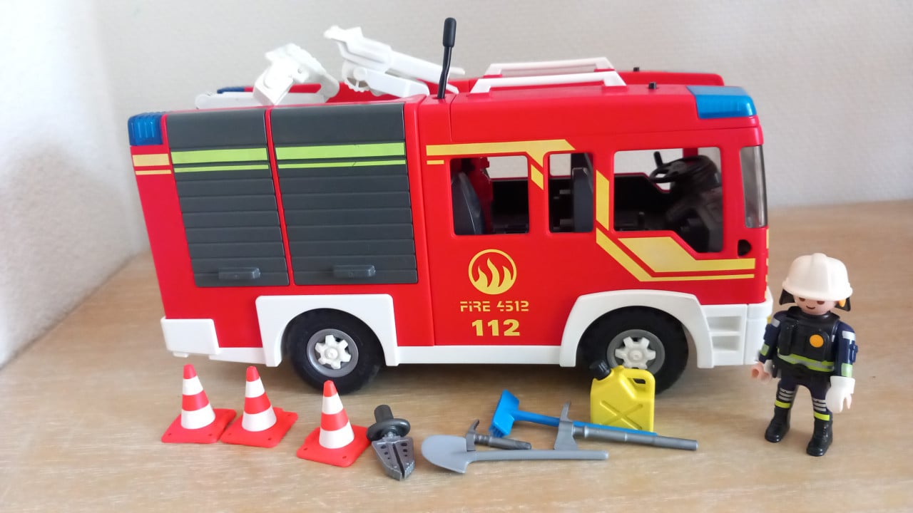 Playmobil brandweerkazerne met auto's en uitbreiding