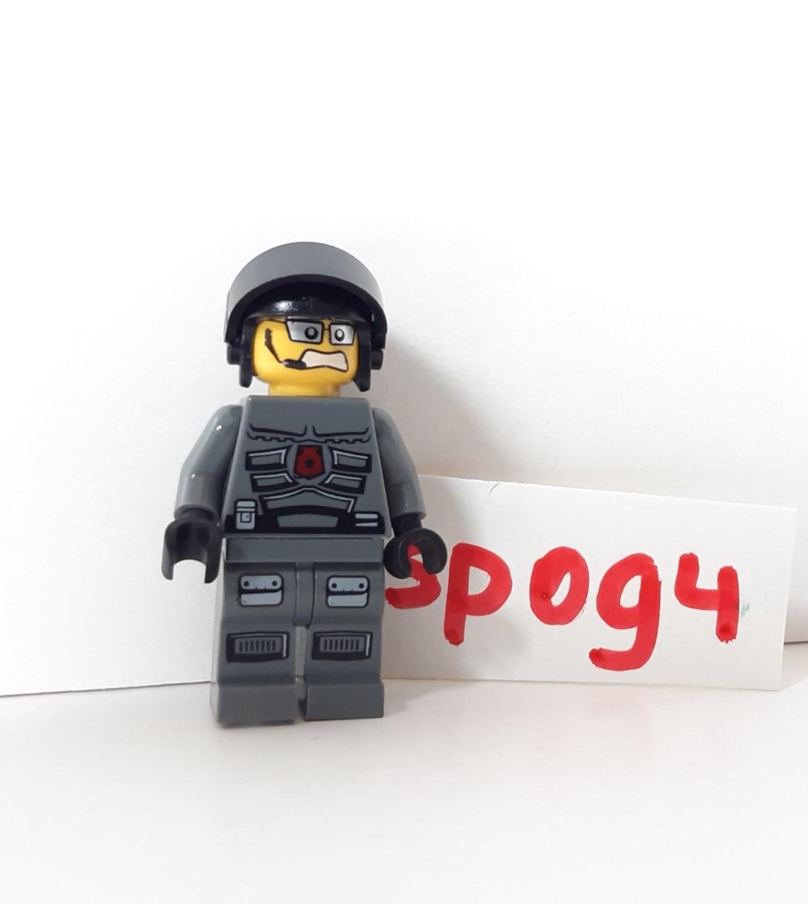 LEGO Minifigures Space Police 3: Officer 1, 2, 7, 10 en 14