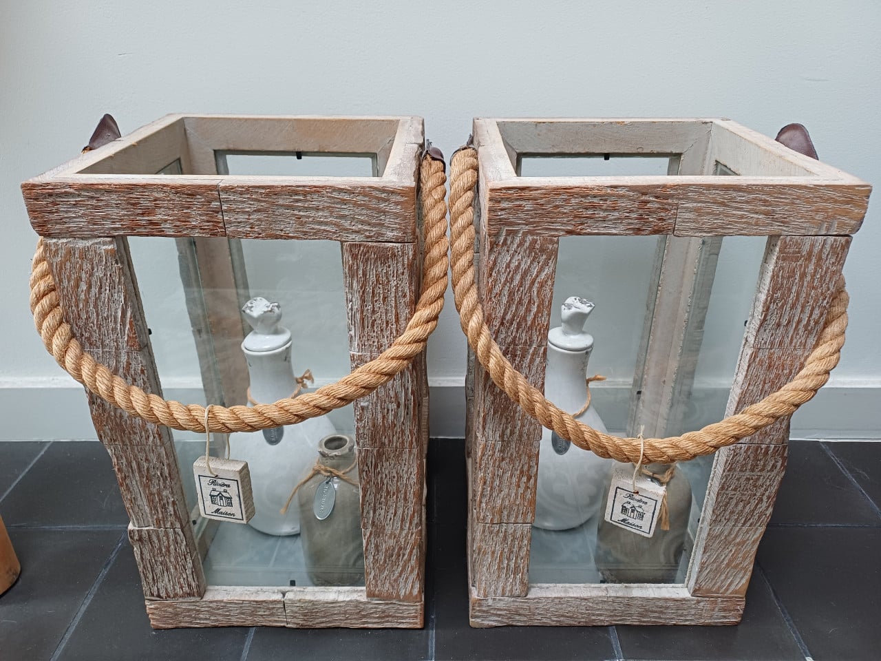 Prachtige, robuuste Rivièra Maison windlichten: 17,50 p/stuk