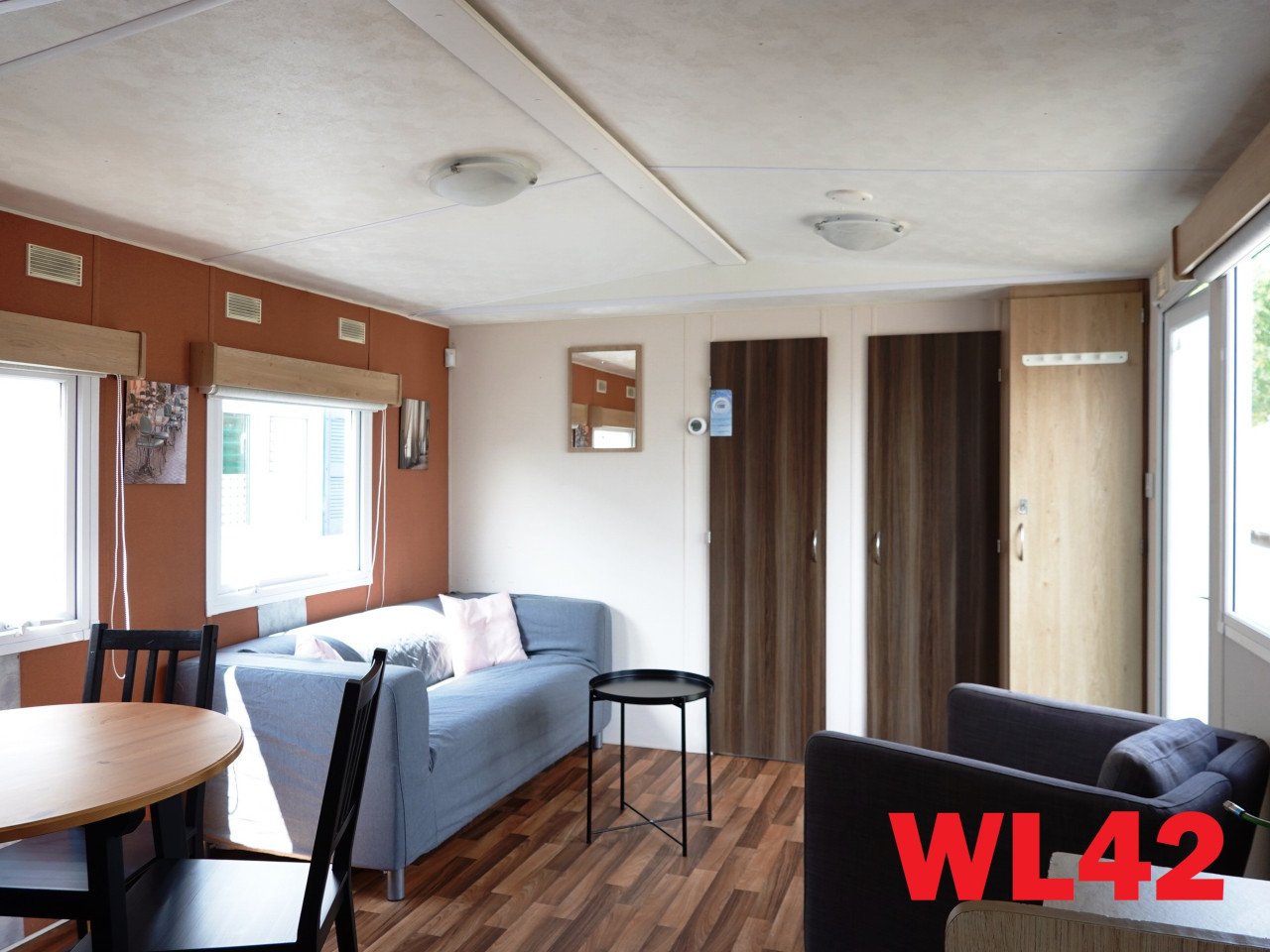 Chalet met middenkamer en gezellige inrichting 2 slaapkamers