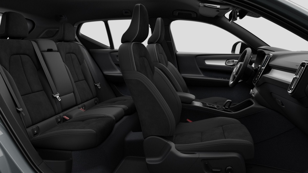 Volvo XC40 b4 gt plus dark