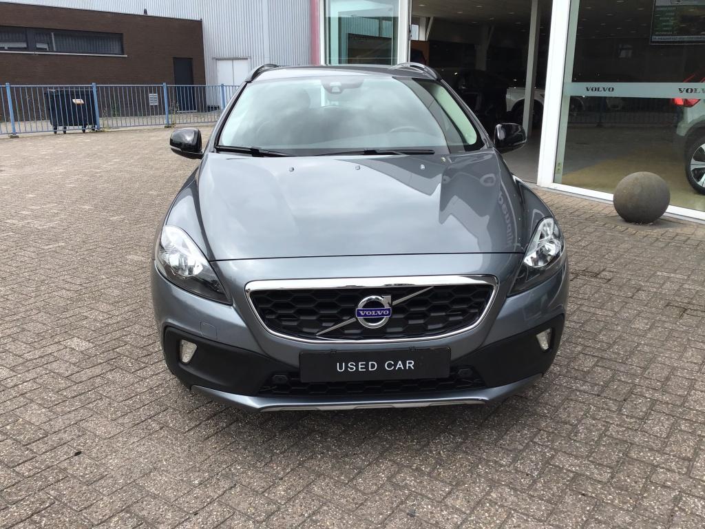Volvo V40 cross country 1.6 t4 momentum