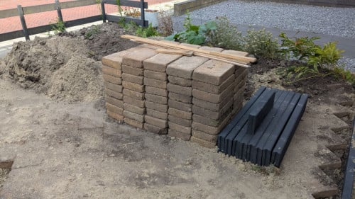 Terrastegels 20x30cm 6,5cm dik ca. 300 stuks