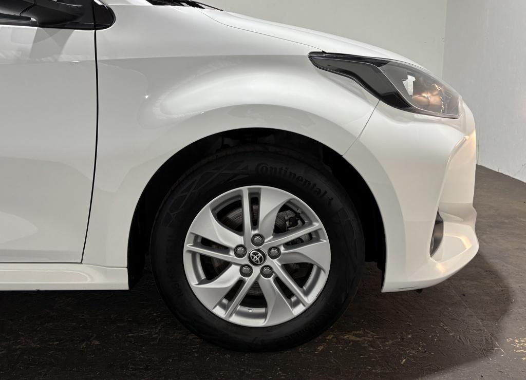 Toyota Yaris 1.5 hybrid active| stoel+ stuur verw| adap.cruise| camera
