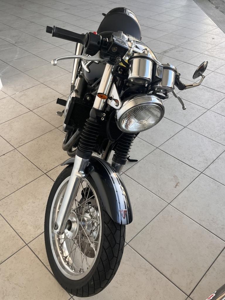 Triumph Thunderbird