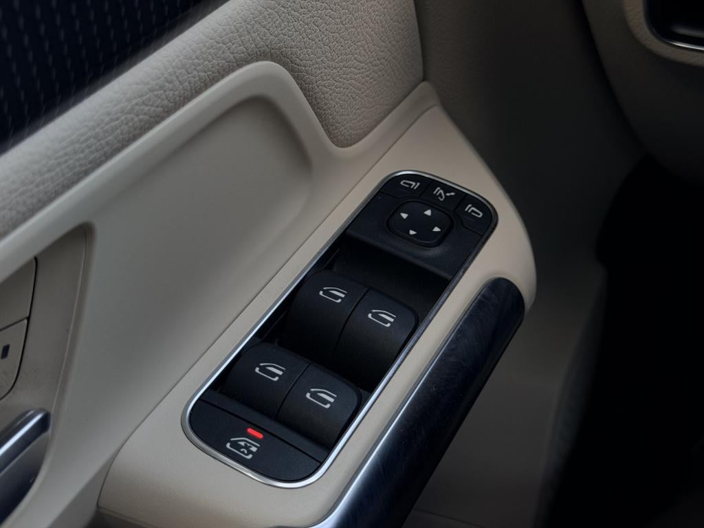 Mercedes-Benz Gla-klasse 200 business solution luxury