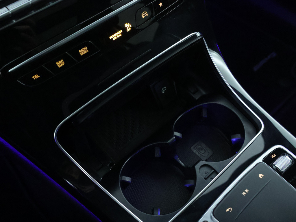 Mercedes-Benz Glc 300 e 4matic premium plus | trekhaak | panoramadak | sfee