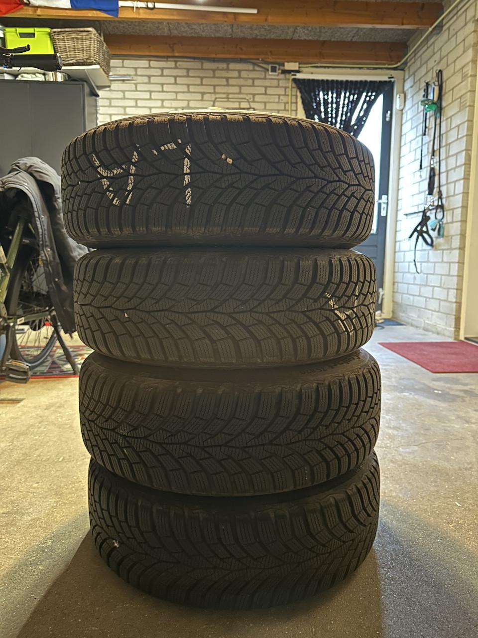 Set Continental winterbanden inclusief Velgen Volkswagen polo