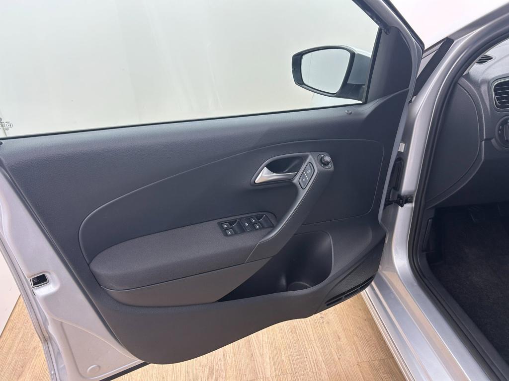 Volkswagen Polo occasion 1.0 bluemotion edition | grijs | tweedehands volks