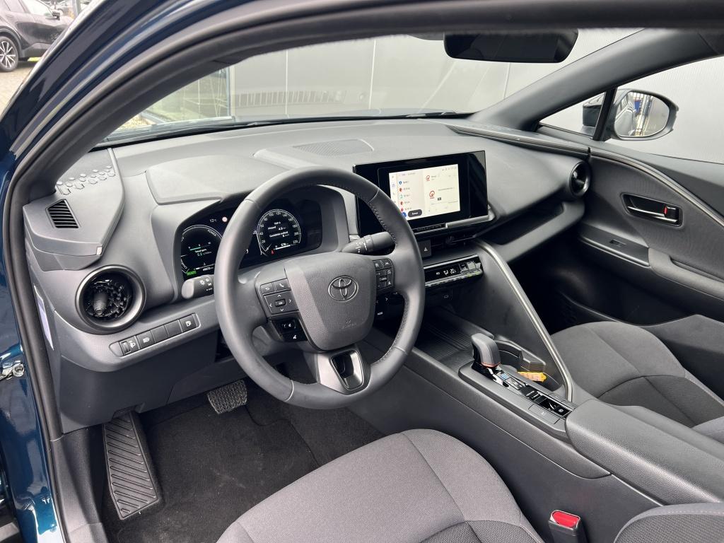 Toyota C-hr 1.8 hybrid 140 dyn