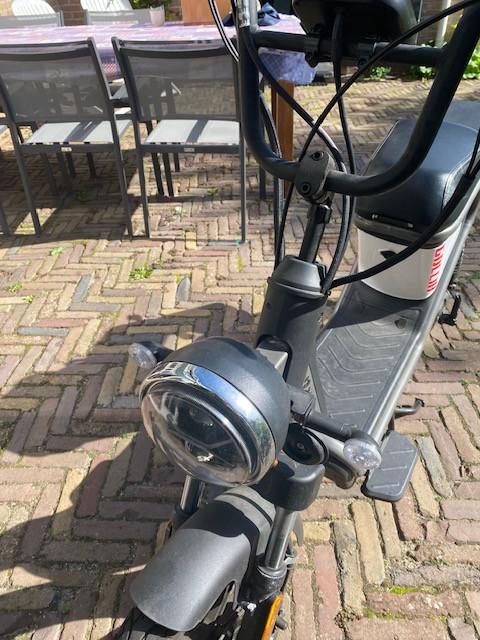 AGM GOCCIA ELEC SCOOTER thuisbezorgd!