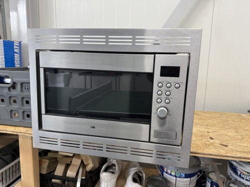 Combi oven / magnetron