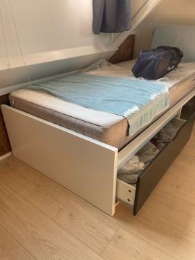 Gratis één persoonsbed