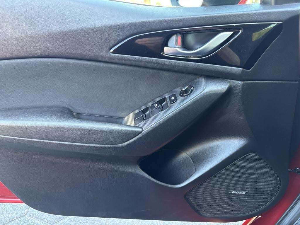 Mazda 3 2.0 gt-m bose stoffen bekleding