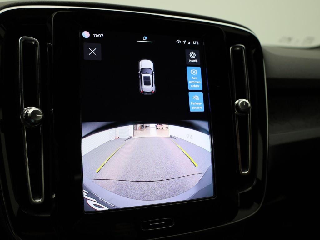 Volvo XC40 recharge core | automaat | navigatie | apple carplay / android a