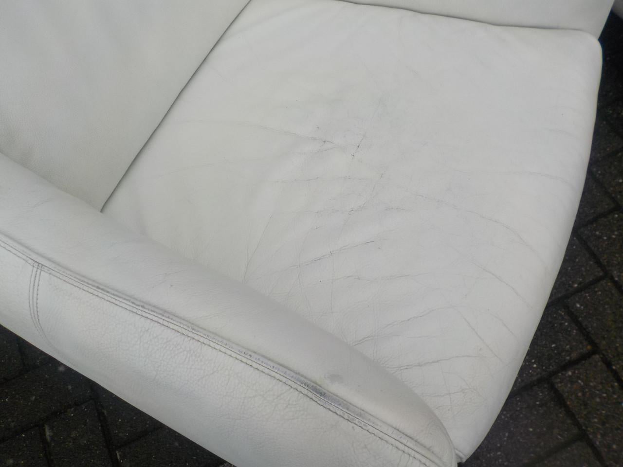 2 zeer mooie kwaliteit leren fauteuils SETPRIJS OPRUIMPRIJS 50 euro