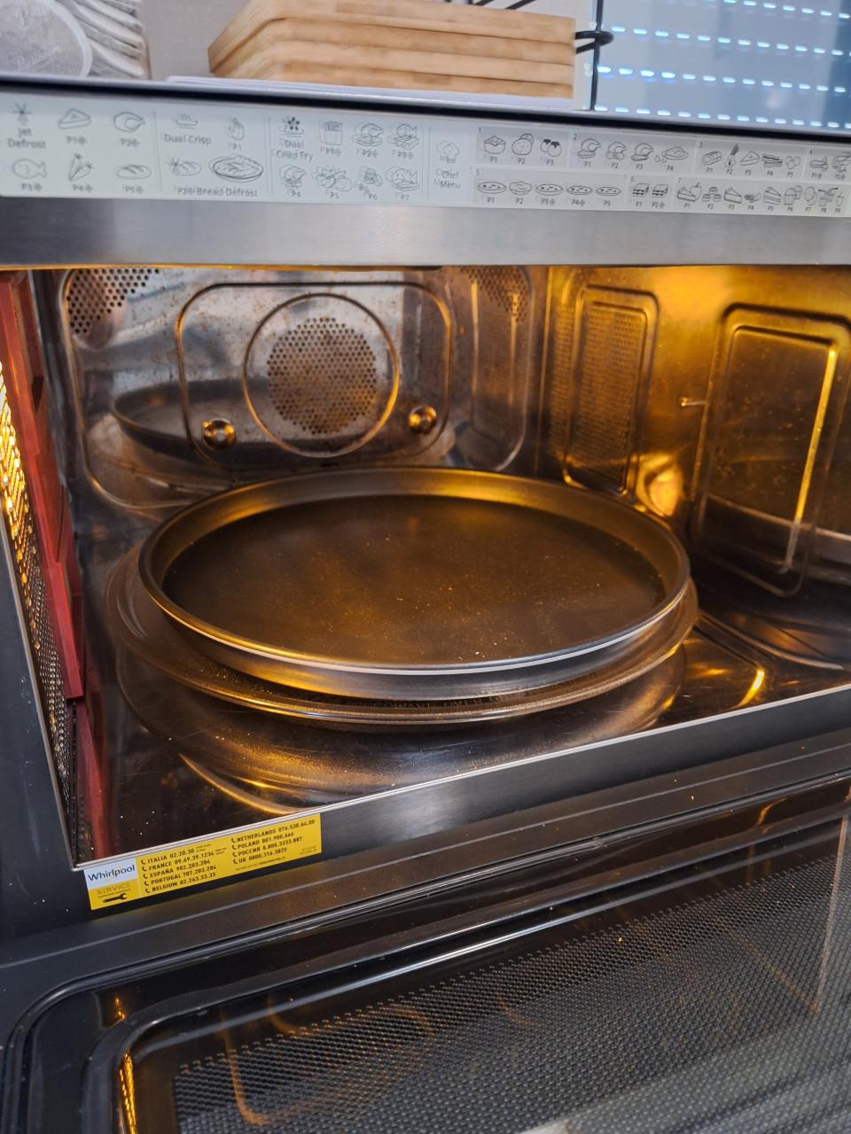 Combi oven-grill-magnetron