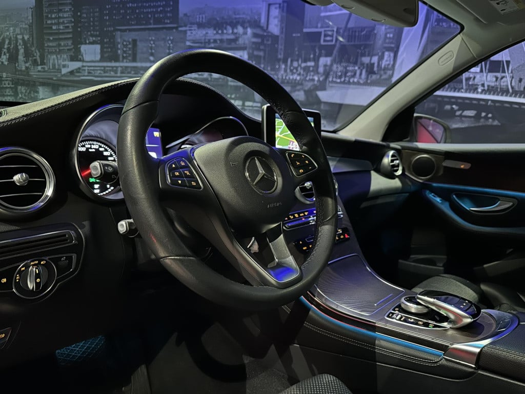 Mercedes-Benz Glc 250 4matic premium plus *panoramadak*