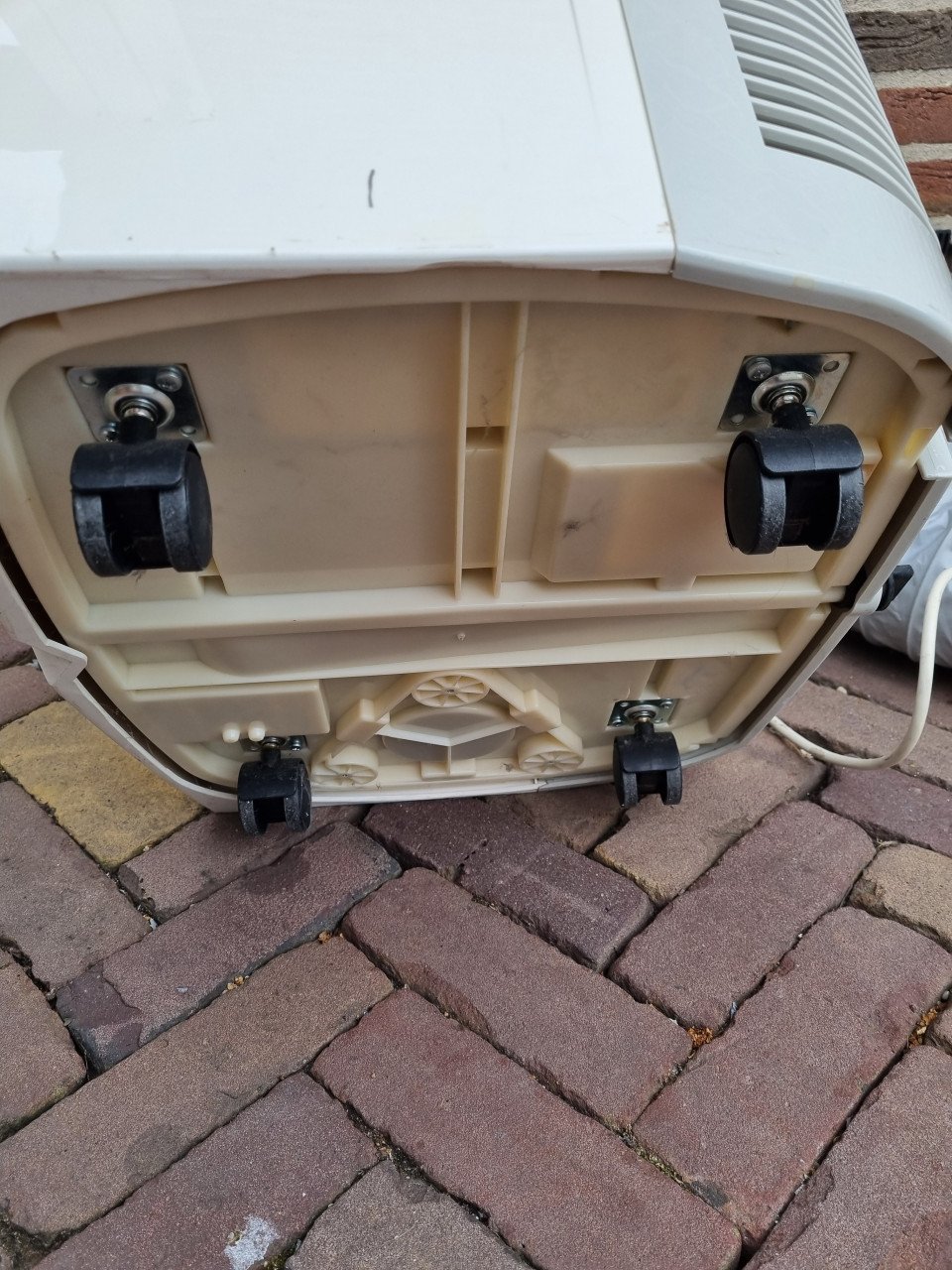 Mobiele airco Zibro P122 met lange afvoerslang
