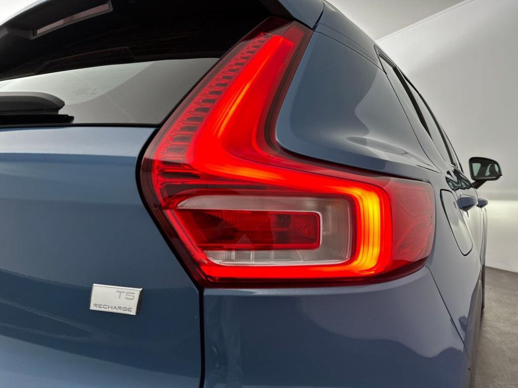 Volvo XC40 t5 262pk recharge ultimate dark| pano| h&k| adap.cruise| camera