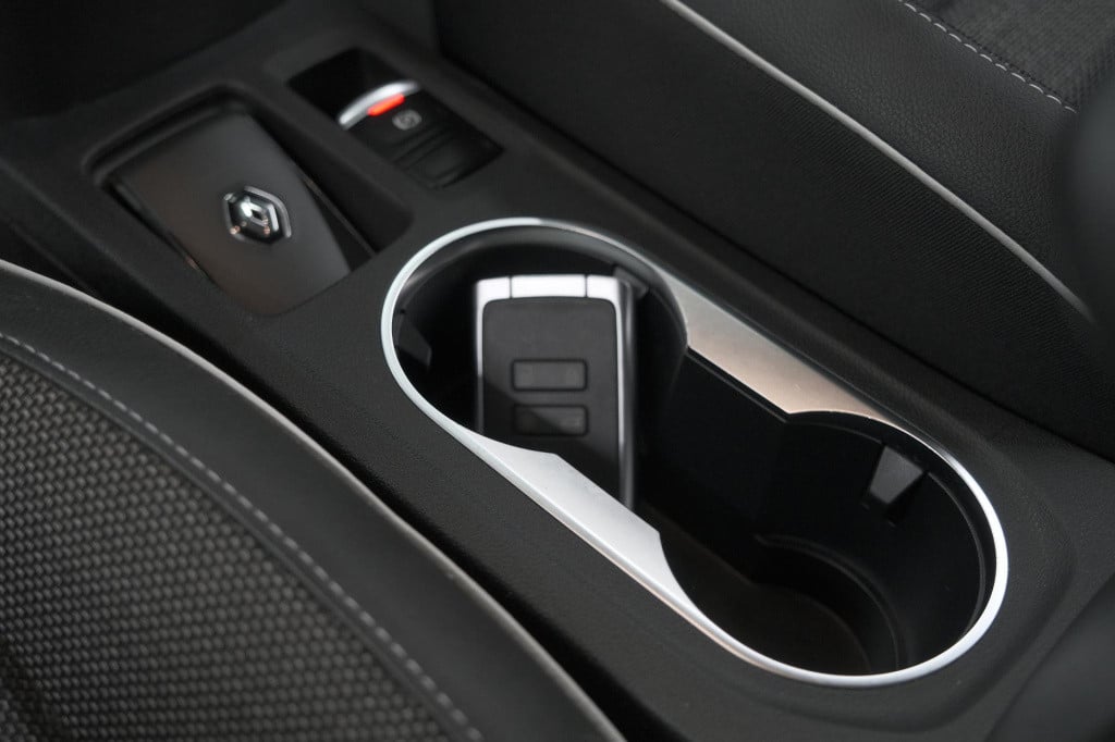 Renault Captur tce 130 intens | camera | stoelverwarming | apple carplay | 