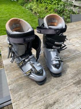 Skischoenen maat 43