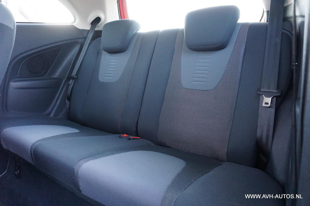 Ford KA 1.2 titanium