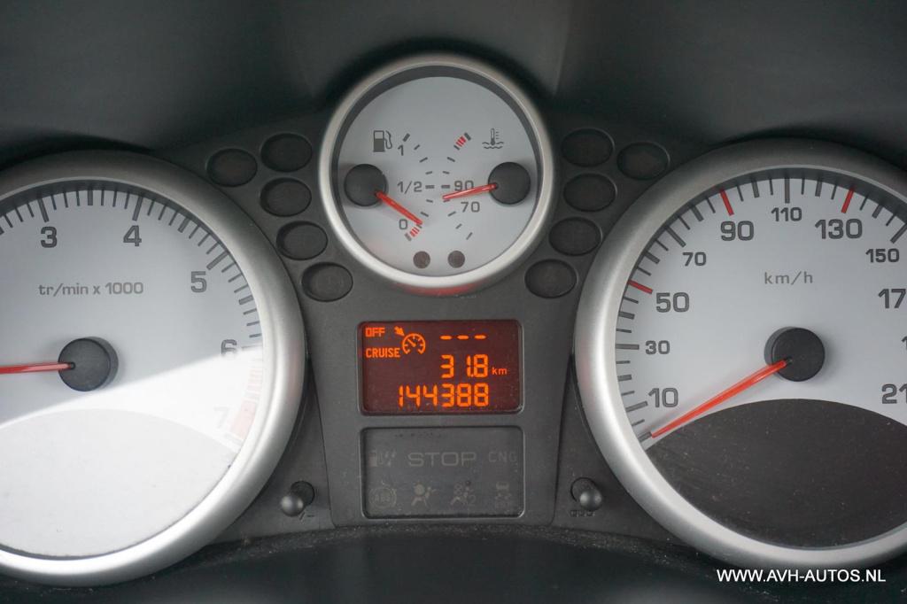 Peugeot 206 + 1.4 xs