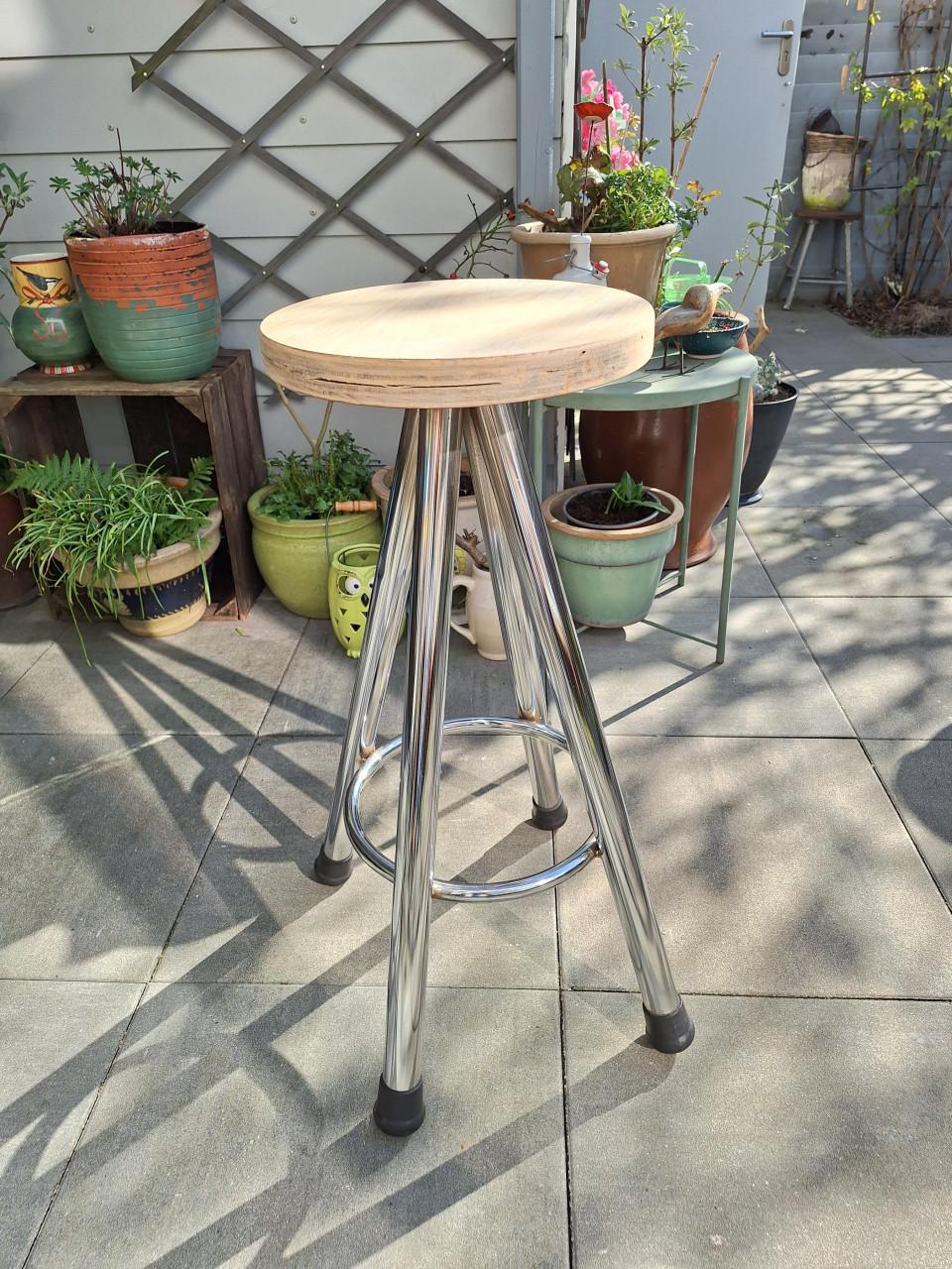 Kruk 85 cm hoog